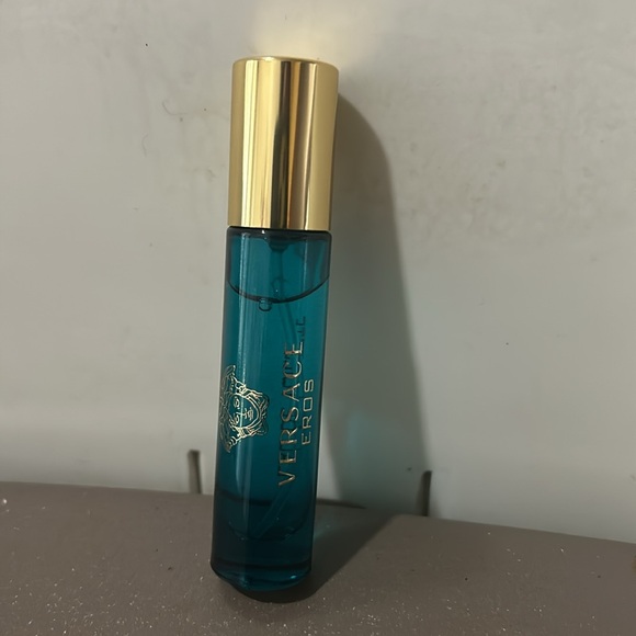 VERSACE!-NEW FRAGRANCE SET(4 PC SET) - Picture 4 of 8